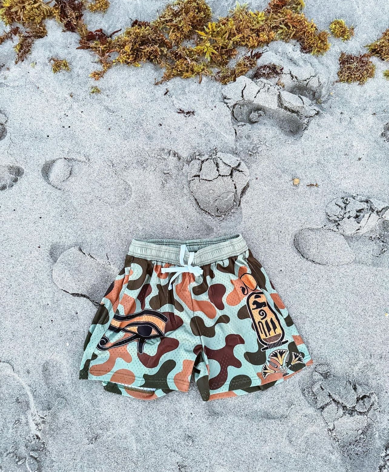 MONDUÈGO DRÄWSTRINGS SHORTS